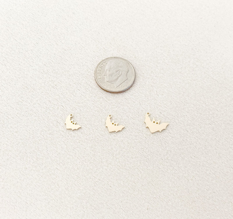 bat charm size comparison