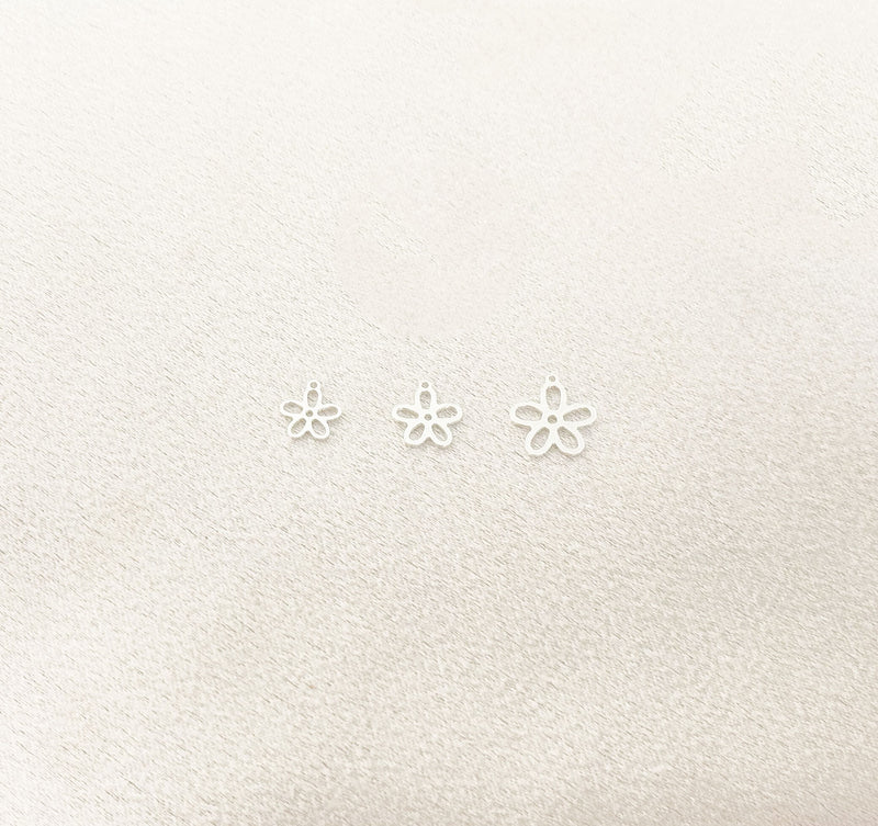 daisy charm