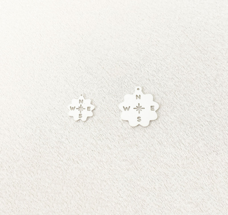 flower compass charm