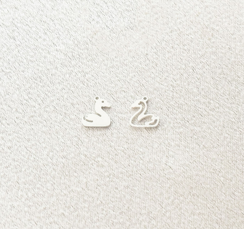 swan charm