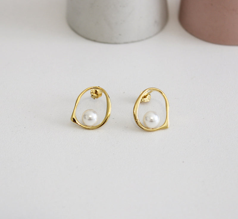 kiera freshwater pearl earrings