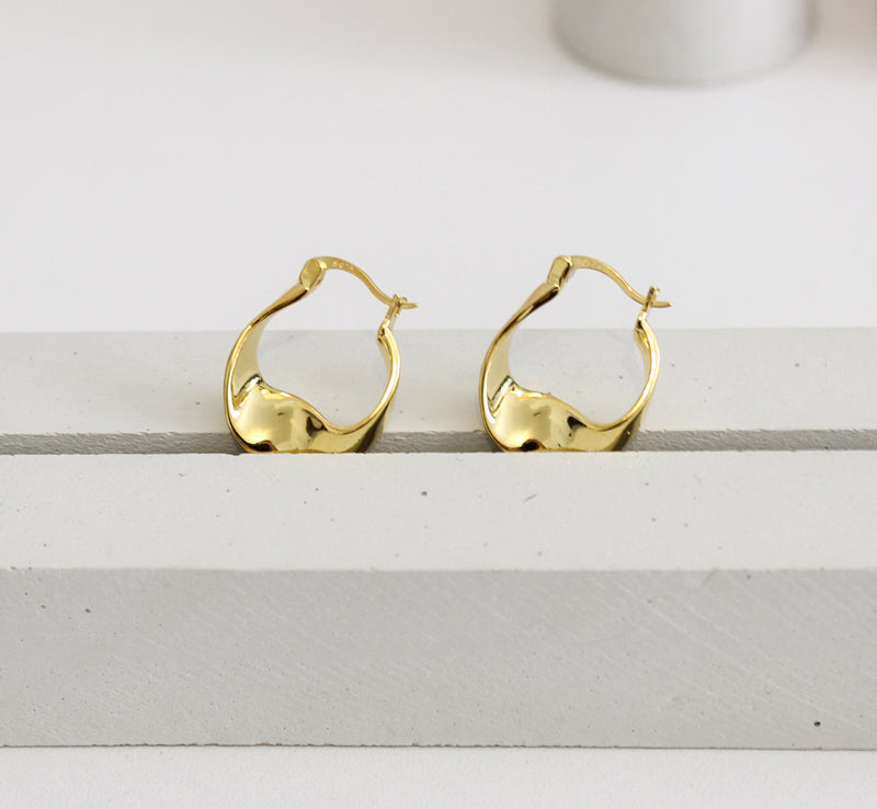 picassa twisted hoop earrings