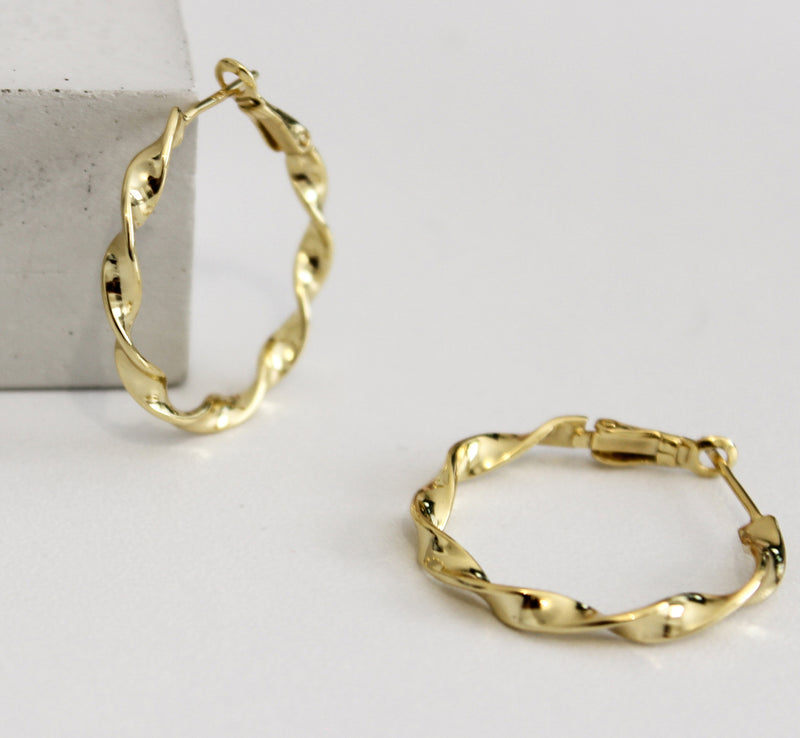 lia hoop earrings