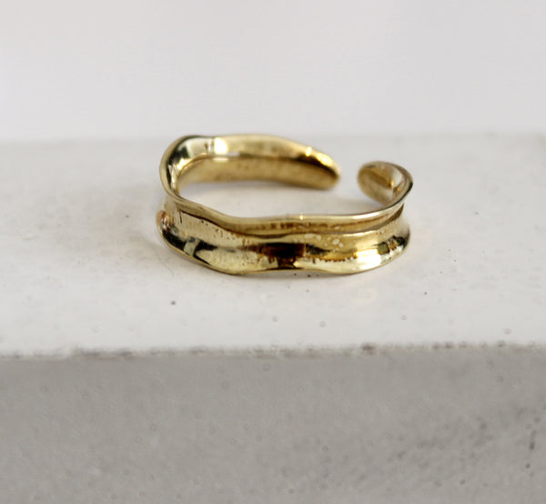 gold chunky ring