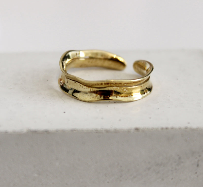 gold chunky ring